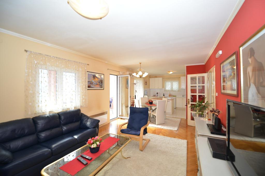 Apartments M&T Kotor Bilik gambar